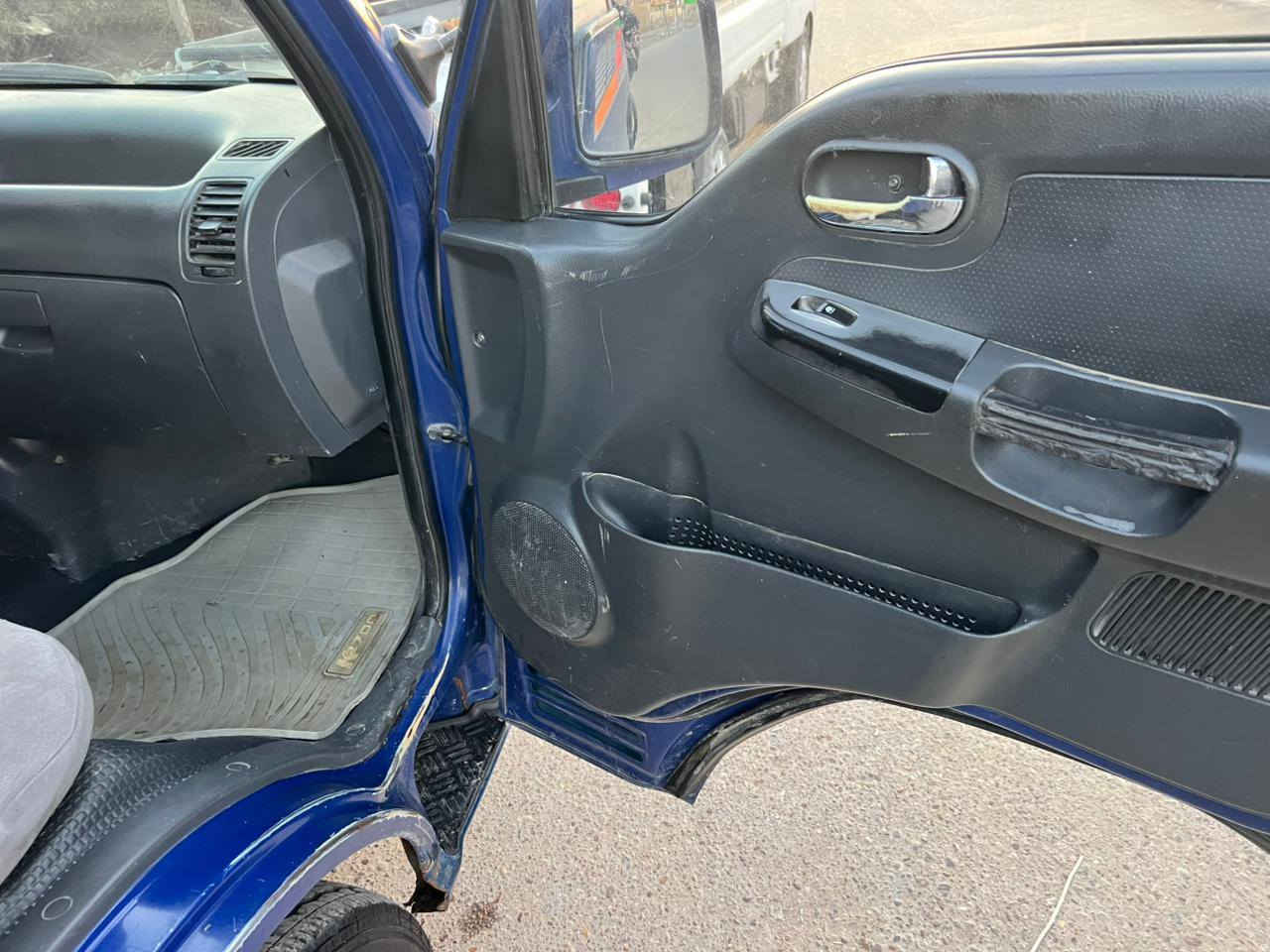 كيه موديل 16 مسكر 7كير رقم بغداد نكليزي سنويه جديدة محرك وكير وكسن وشاصي كفاله بدون حادث صبغ بصيط مكان جراد عنوان بغداد حي الامين السعر 115 وبيها مجال بصيط***********.         ‏‪0787 878 6401‬‏ صاحب السيارة اريد تحويل مباشر‏‪.       خاص ماكو فقط السيه وتسا
