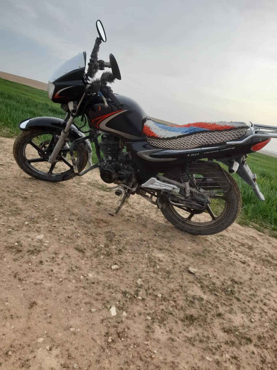 سلام عليكم 
سايم البيع مناسب محرك وضيع شركه موديل 
الفين 19 ***********
