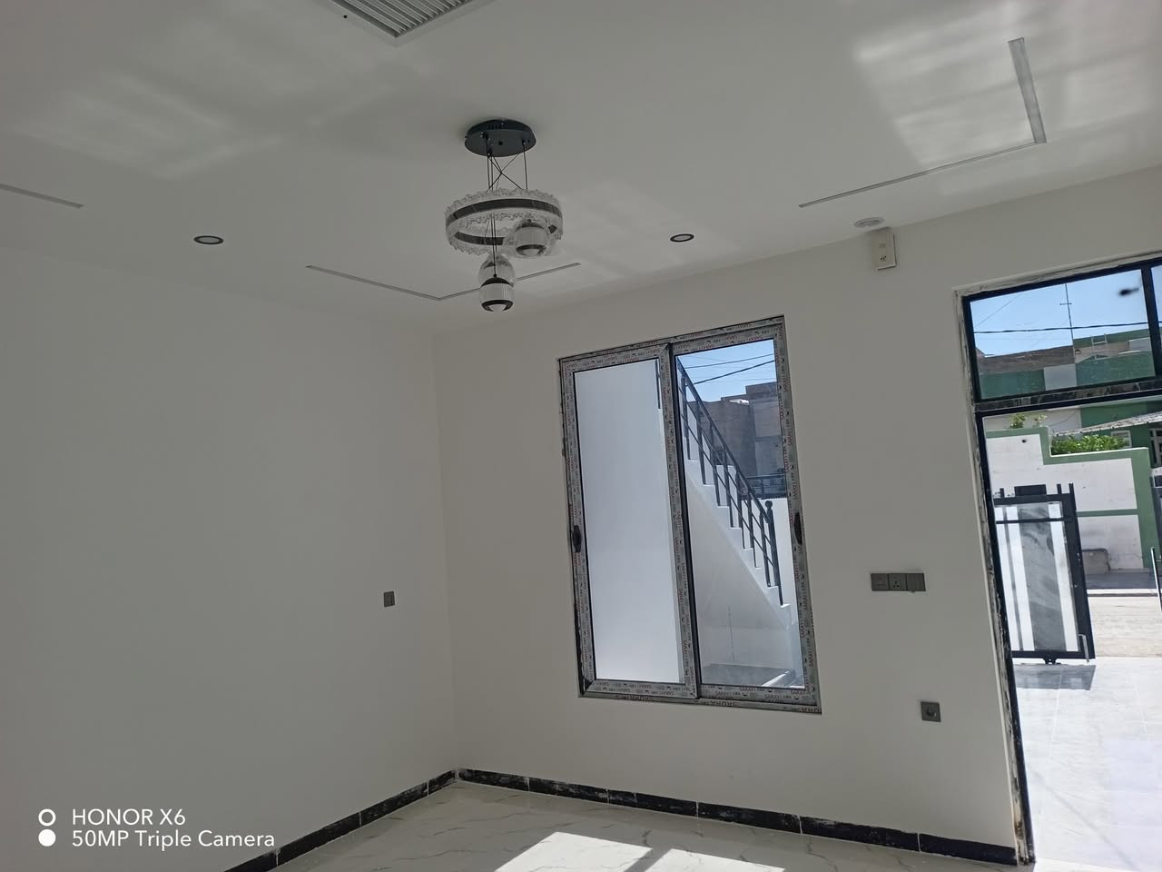 رقم الاعلان 2426
#دار للبيع 100م
صفر _مامسكون _zero
كركوك بنجاعلي قريب جامع سراط المستقيم
#مكونات (غرفة نوم مطبخ استقبال وصحيات وكراج سيارة)
مواصفات البيت :
نظام دكت
سقف مغربي
فول سيراميك
ماي بين يوم ويوم
فرع تبليط
فرع عريض
وجهه جبس بوند
للمعلومات أكثر تواصل مع الأرقام التالية
☎️ *********** واتساب
☎️ *********** فايبر
#مكتب_ازاد_للعقار
