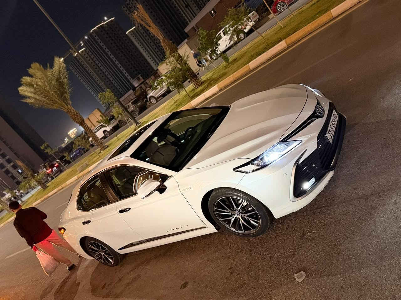 للبيع كامري 2023 وكاله عبد لطيف سياره جديده ماشيه 66الف
رقم بغداد فول موصفات مكان السياره بغداد حي جهاد 
*********** حيدر
