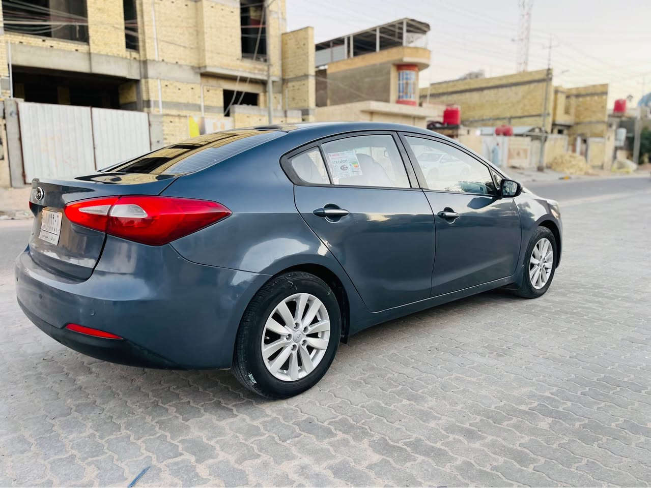 للبيع كيا سيراتو موديل 2016 وارد خليجي بصره تحويل ثاني يوم سنويه 27 مواصفات نص فول مراسات شفط تحكم ستيرن جهتين شاشه كامره لايت خلفي LED شياره جديده وجاهزه مابيهه اي نقص محرك 1600 دوش كير تبريد حداده تخم تاير كله جاهز ماكو اي نقص ابد السياره كفاله من الضربه والتبديل بيهه صبغ حزام جماليه اثر شخوط ودحجات ماكو اي حادث قوي السعر 102 وهاذا رقم صاحبهه *********** البصرة, العراق
