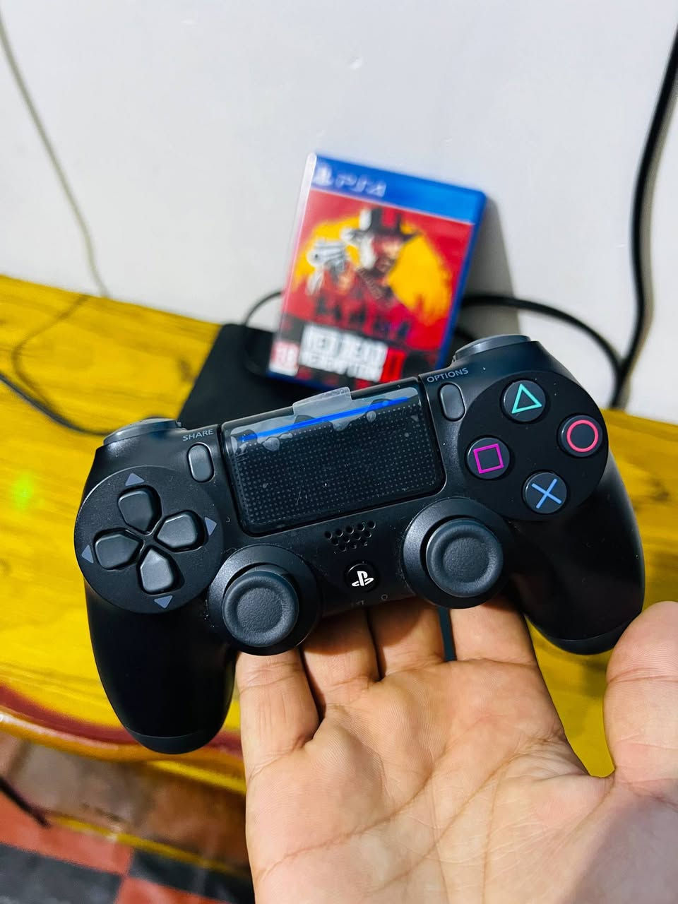 السلام عليكم 

بلي 4 سلم ذاكره 500 اونلاين الجهاز نضيف جوستكات 2 قرص ريدت 2 العنوان بغداد.   السعر 220 وبي مجال 

الرقم ***********
