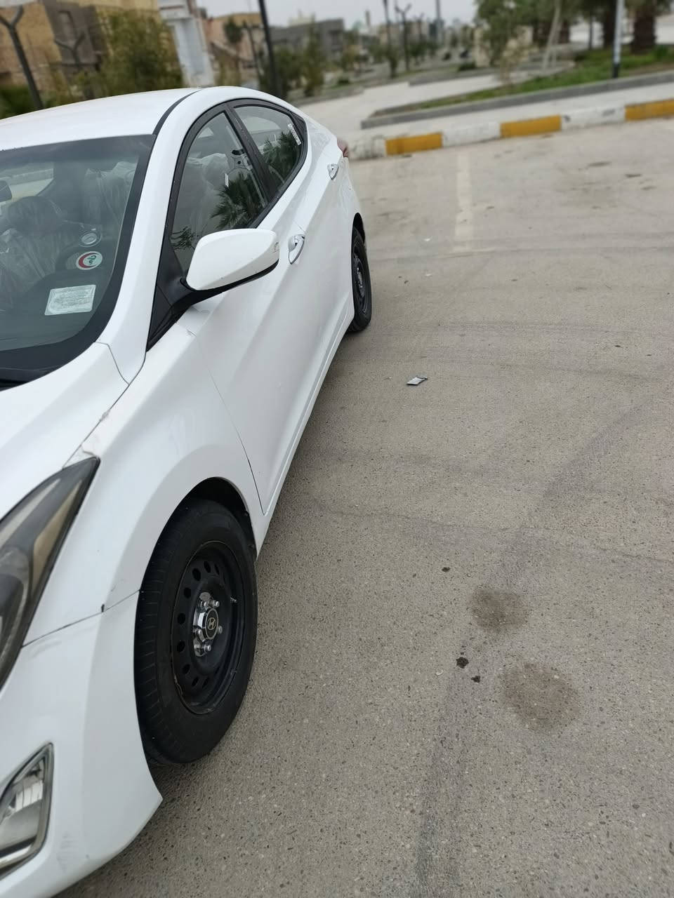 سلام عليكم سياره لانتره وارد امريكي سياره ضربته جاملغ اوبنيد وبيه رشات تجميل بدون ايرباكاته ماطلكه  مديل 16 ماشيه ١٥٠ الف سياره كير ومحرك تبريد  مكفولات محرك دوش 2000 لانتقيص ولاء تبغير شرط الفحص لاحداديه 80 بل 100 سياره حلوه مانقصه شي 
سياره راعيه موجود ويرد مداور ليوم قبل باجر شرط اتعهدلك بل مداور  تخم تاير جديد
سعر سياره ١٠٨ وبيه مجال لاستفسار *********** مكاني ناصريه مركز حي شهداء
