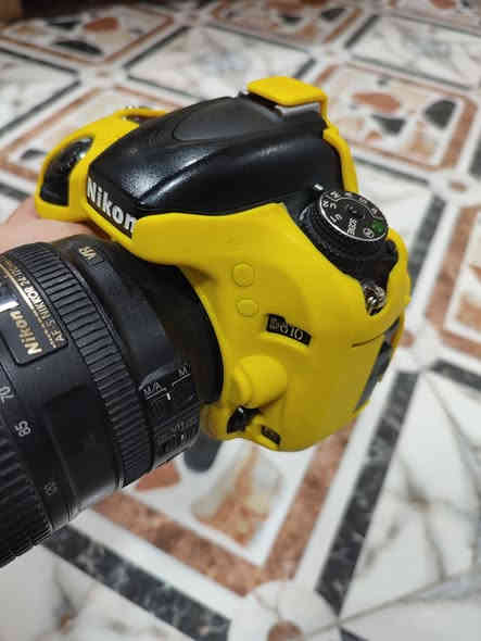 نيكون 610 فول فريم
نضافة 98%
زوم 24_120
شاحنة
بطارية
حزام
كيبل اصلي
هود 
جميع غراضها متوفره مع الكارتون الكامره والزوم
مكاني كربلاء
للتواصل وتساب او تصال ***********
