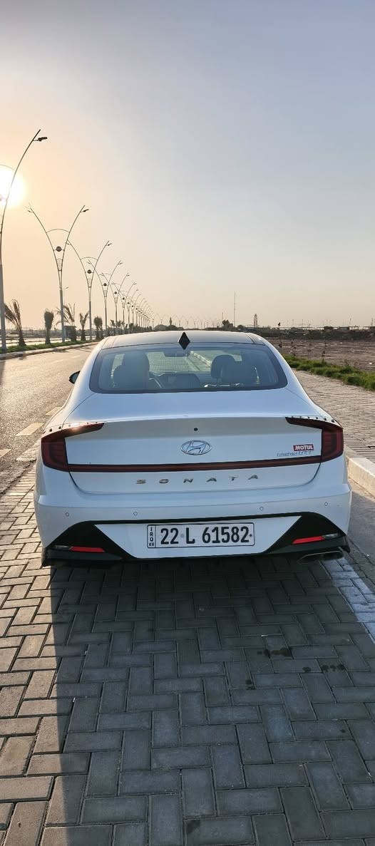سوناتا وارد امريكي 2020 فول مواصفات لمتد 
*انارة ترحيبيه 
*تشغيل عن بعد
*تحريك بالريموت
*شحن لاسلكي
*اوتو هولد
*هاند بريك بصمه
*توقف ذكي
*رادار
* شفتات ستيرن
*كشنات تدفئة وتبريد
* ستيرن هيتر
*داتا شو عرض السرعه على الزجاج الامامي
*فتح صندوق ذكي يفتح عند الاقتراب
* قيادة اليه
*تثبيت المسار 
*5كامرات 360 درجه
*سقف بانوراما 
*انارة داخليه محيطه 64 لون تتغير من شاشه السيارة 
بيها بعد مواصفات 
*********** البصرة, العراق
