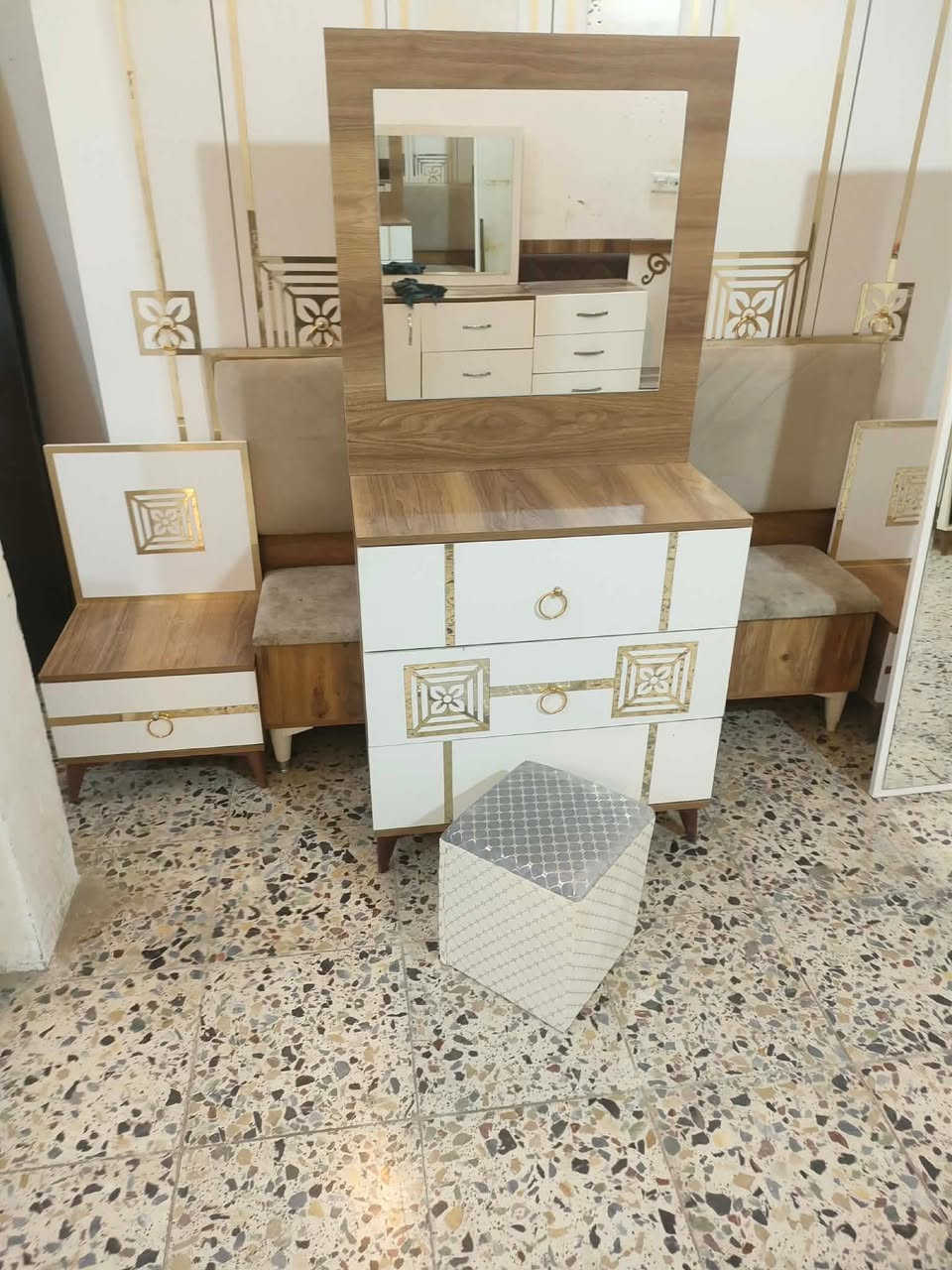 غرفة نوم تركي تخفيضات تخفيضات 
العدد 8
السعر 500
شد🪛 ونقل🚛 داخل بغداد مجاني


**إذا كنت صاحب هذا الإعلان وتريد حذفه لأي سبب، رجاءا أرسل رسالة إلى الدعم الفني**