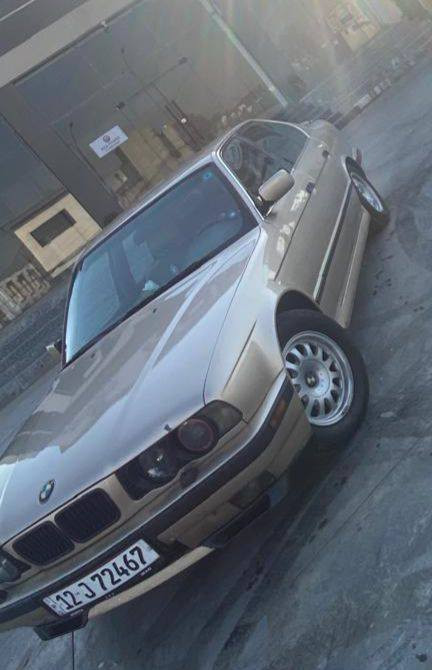 بي ام موديل 1993 صبغ عام جماليه مكينه وكير شرط موصفات فول بدون سلايت رقم جديد بسمي بيها كابون ورقي السعر ۷۲ وبيها مجال مكان السياره أيسر الموصل رقم الموبيل كورك
***********
