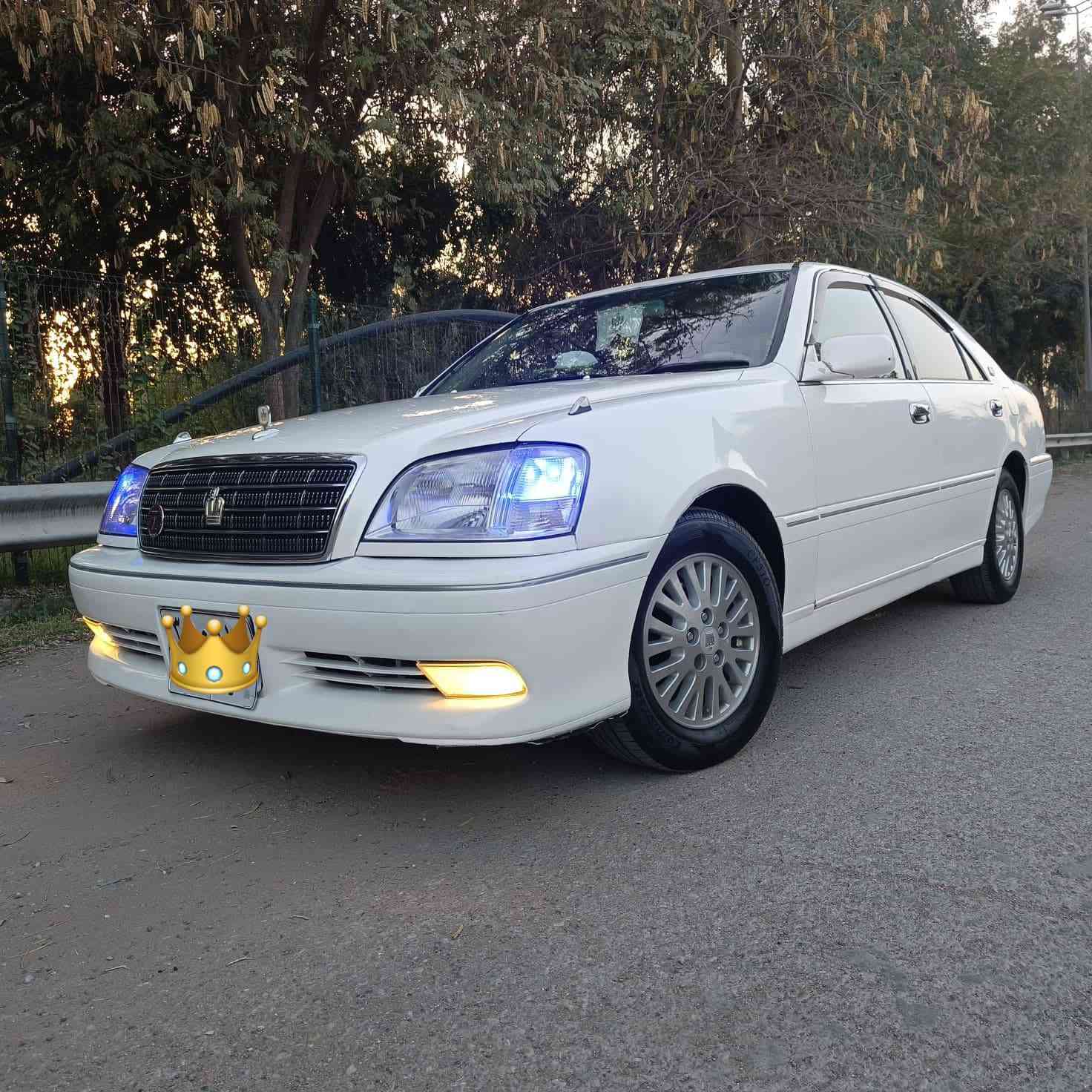 ملكه كراون صدفي اصل كص  جنطه  فقط  موديل2002 ادوات متوئمة  ع الشاصي طبق الاصل وين ميعجبك دك حاسبه  مكينه ديفور صغير كارتون السياره فول نضافه اذا بيها نقص برغي ينزل من سعرها
✺كصة جنطه فقط تحوير نجف  شغل درجة اولى  اقوه شغل بلسوك 
✺دخول جديد مشي قليل   
✺متومة  شمالي الماني شرط الحاسبة 
✺مواصفات  
✺تحكم مري كهربائي +مري شفط
✺كروز نظام تثبيت سرعة 
✺تبريد ثلج  
✺مانع انزلاق 
✺السيارة جاهزة وبدون اي نقص كاملة على 24 حباية  تستلم بدون اي نقص
✺سيارة احلى من الصور وشغلها مضبوط 
✺كير مكينة تبريد تدفئة حدادية دواخل كهربائيات كلشي جاهز
✺مكان بغداد 
✺السعر 37


**إذا كنت صاحب هذا الإعلان وتريد حذفه لأي سبب، رجاءا أرسل رسالة إلى الدعم الفني**