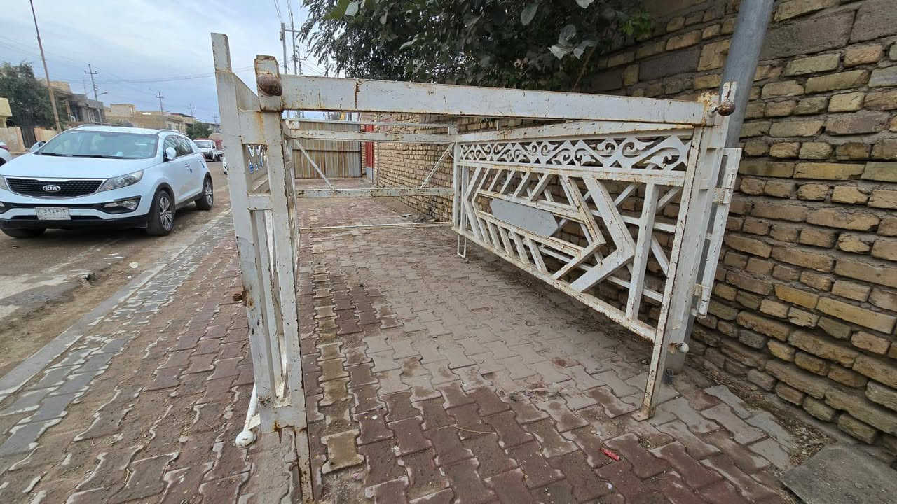 مكلف بلنشر محجرات وقمريه مال مخضر ابو الدرج ٤٥٠ والثاني ٢٥٠ وبيهن مجال *********** بغداد, العراق
