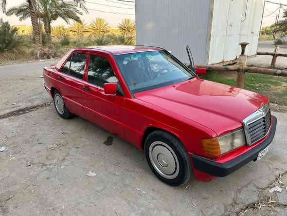 السلام عليكم 
مارسيدس طيارين 
1991 سنوية جديدة 
مكينة كير حدادية كله جديد 
السعر50
للأستفسار 
***********
