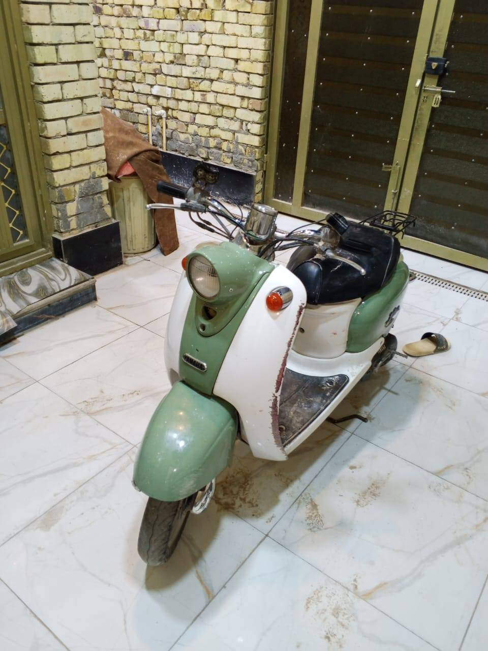 دراجه للبيع نضيفه  السعر سعر ٦٠٠ بيها مجال كلش نضيف ع فحص للشراي يتصل***********
