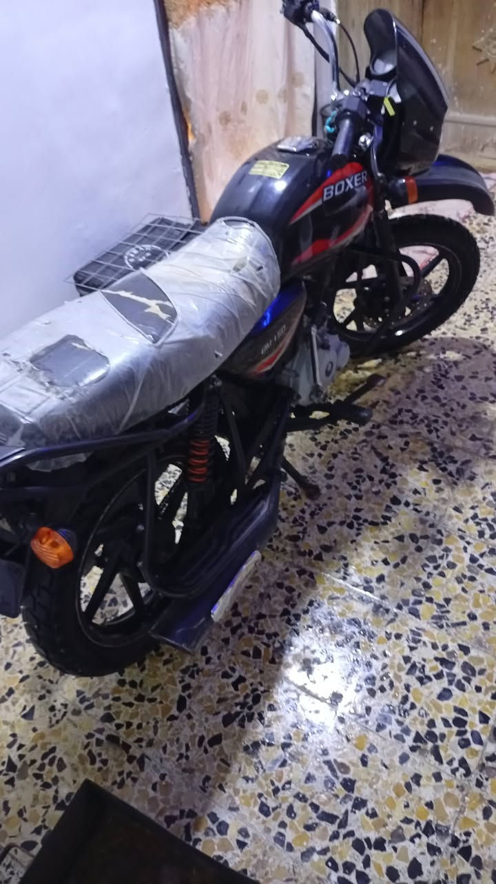 سلام عليكم شباب دراجه بوكسر البيع موديل 2019دراجه نضيفه مكان شطره السعر خاص توصيل ***********
