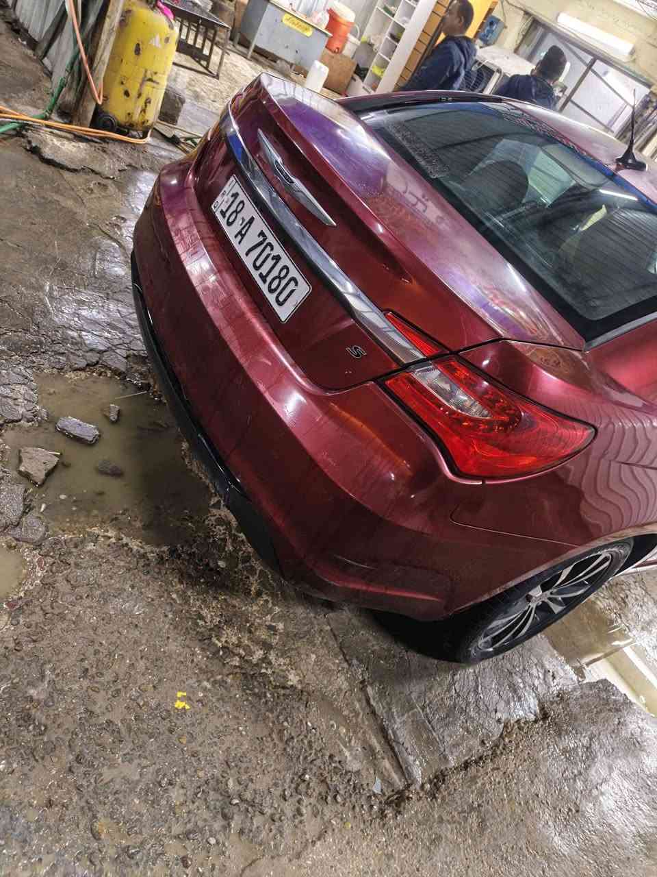 ممتازة بحالة 2013 سي كرايسلر السعر  ٧٠وبيهامجال   ***********للاتصال
