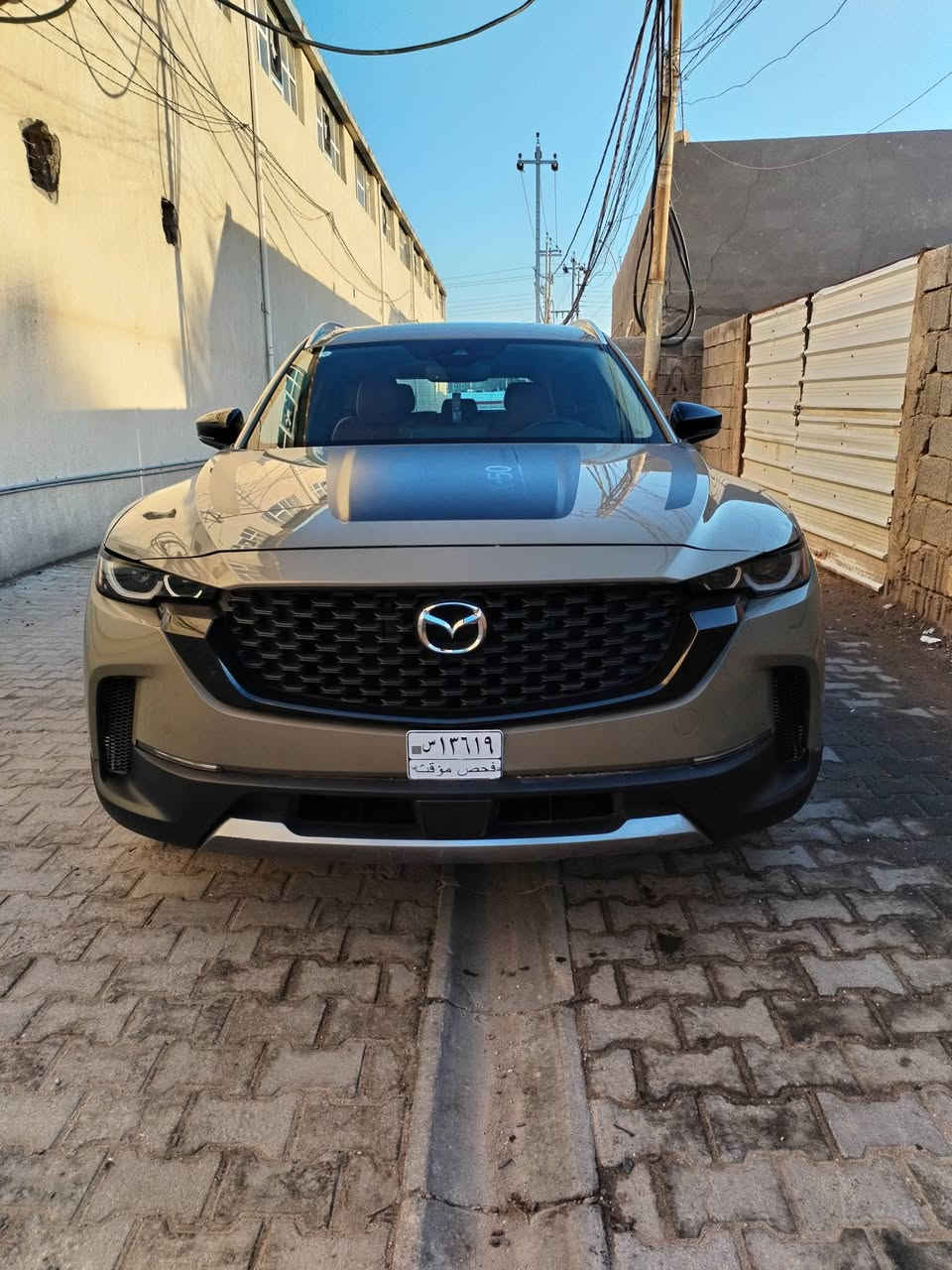 السلام عليكم ورحمة الله وبركاته
مازدا cx50 موديل 24 للبيع او مراوس باقل سعر
ماشيه 23 الف تبديل وصبغ قبق صندوق فقط 
السيارة بسمي بدون رقم صور الضرر بالمنشور 
بيها مواصفات ما يحتاج اكتبها مكاني كربلاء المقدسة 
السعر 200 قفل. اقل من سعرها  .. شباب بس كمرك بالبصرة 10 مليون والله 
أي استفسار اني حاضر ***********
