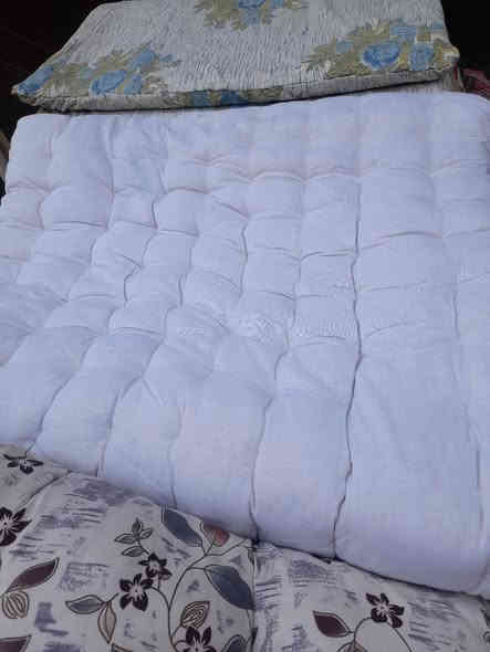 ندفه جودليات ودوشك ومخاد ولحف ديباج العنوان زيونه خلف جامع الربيعي مستعدون عمل في البيوت إذ كميه كبيره***********
