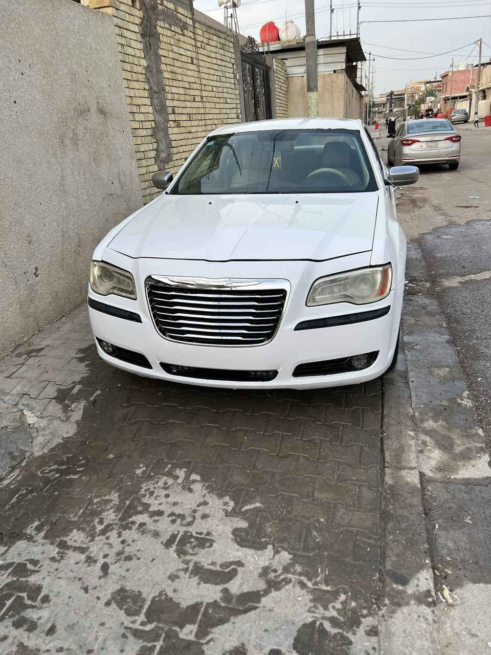 السلام عليكم c300/2012للبيع رقم بصره كنديه داخل بيجي شاشه جبيره ويل كروم مكانها البصره ام قصر السعر145وبيها مجال ***********/***********
