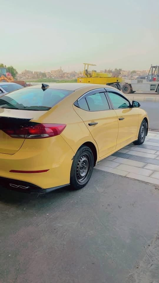 النترا 2017 امريكي بيه بس طرف بنيد  محرك 2000دًوش تبريد ثلج بيه طخابل باب الورا السايق ودوسه فقط باقي السياره نضيمه وحلوا كبل الشار ‭***********‬ انتصال واتساب ومستعجل ع بيعته شراي تفضل وبخدمتك مكاني ناصريه مركز
