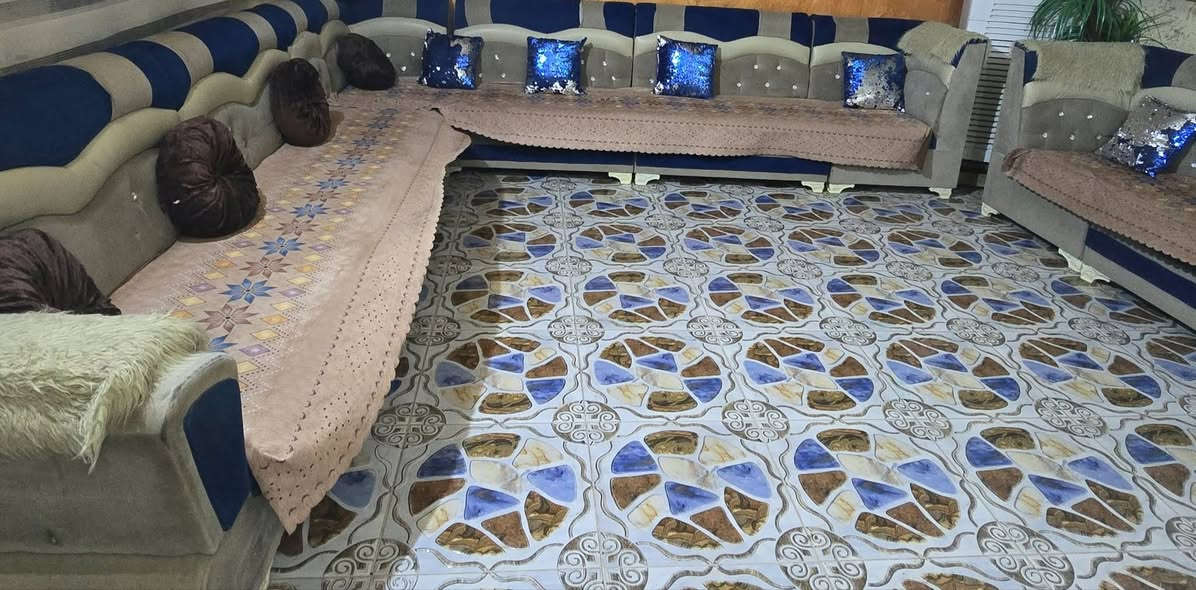 تخم للبيع 12قطعه،20مقعد نظيف كل ظرر مابي السعر 350وبي مجال قليل


**إذا كنت صاحب هذا الإعلان وتريد حذفه لأي سبب، رجاءا أرسل رسالة إلى الدعم الفني**