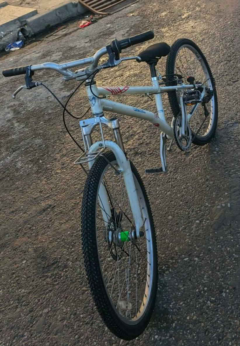 السلام عليكم بايسكل جبلي احجم  26اللون ابيض اسعر 110وبي مجال


**إذا كنت صاحب هذا الإعلان وتريد حذفه لأي سبب، رجاءا أرسل رسالة إلى الدعم الفني**