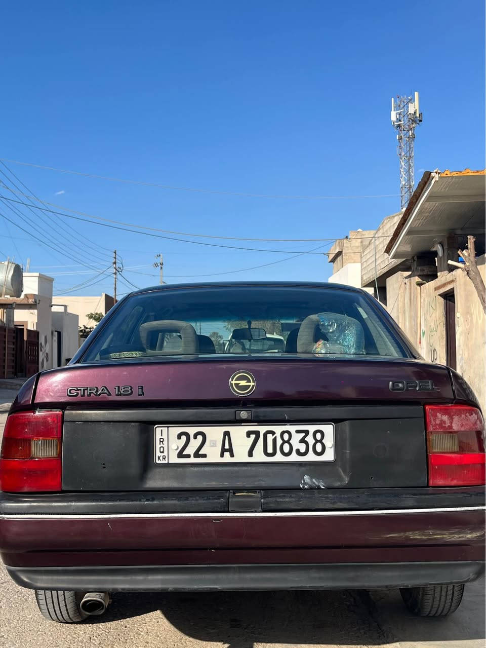 اوبل فيكترا 1992
اللون : عنابي 
شرط گير و محرك 
دشبوول 1995
مابي ولا ضربة 
هيج ليدراوي تي نيه 
*********** كورك واتساب
*********** اسيا كركوك, العراق
