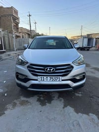 سنتافي للبيع موديل 2017 وارد امريكي حادثها شخط بين البابين صدر والخلفي...