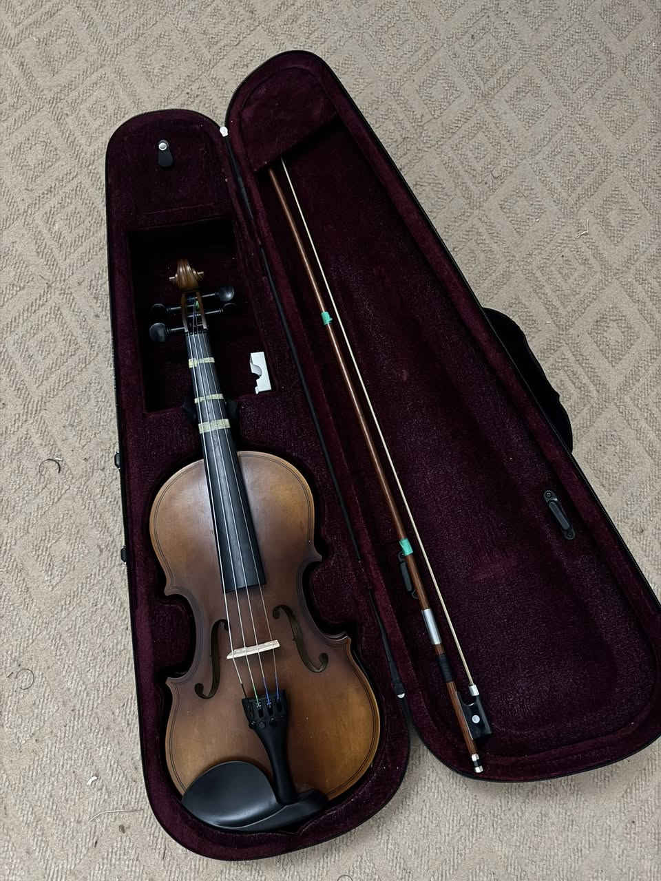 جديد نظافة 100‎%‎ استخدام قليل ملحقاته كاملة
كرستينا بس مو الاصلي 
سعره 90 الف واكو توصيل


**إذا كنت صاحب هذا الإعلان وتريد حذفه لأي سبب، رجاءا أرسل رسالة إلى الدعم الفني**