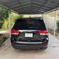 Jeep grand cherokee Limited 2020 V6 3600 -ماوس وضيعات قياده -فتحه سقف ...