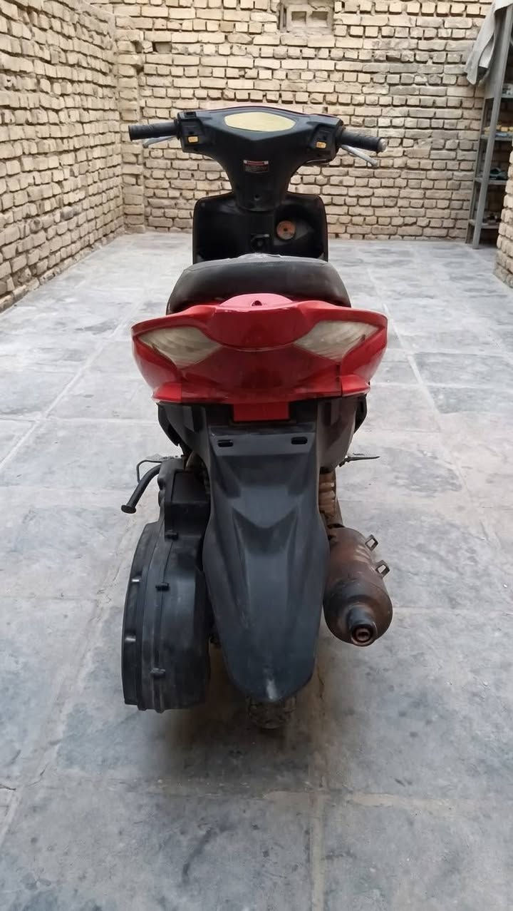 السلام عليكم اخوان هذني دراجات صيني (كوم حديد) طافيات ماعرف شبيهن وعندي مكاين كوم.حديد عدد 2 وغراض هواي مال صيني ابيعهن شلعة وحده اريدهن ب٢٥٠ قفل من الاخير *********** الي يحب يتواصل وياي اني خادم وماقصر العنوان الناصرية مركز
