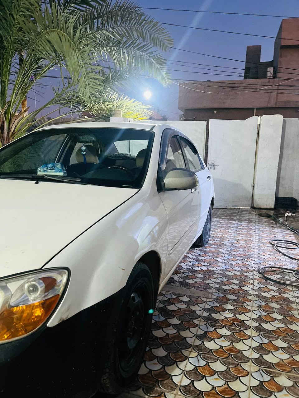 كيا سيراتو موديل 2009
لون أبيض خليجي رقم دولي ديالى 
بيها قطعتين.. كير ومحرك خير من الله.. 
عارضها  ب 82
الاتصال على الرقم. 
***********
