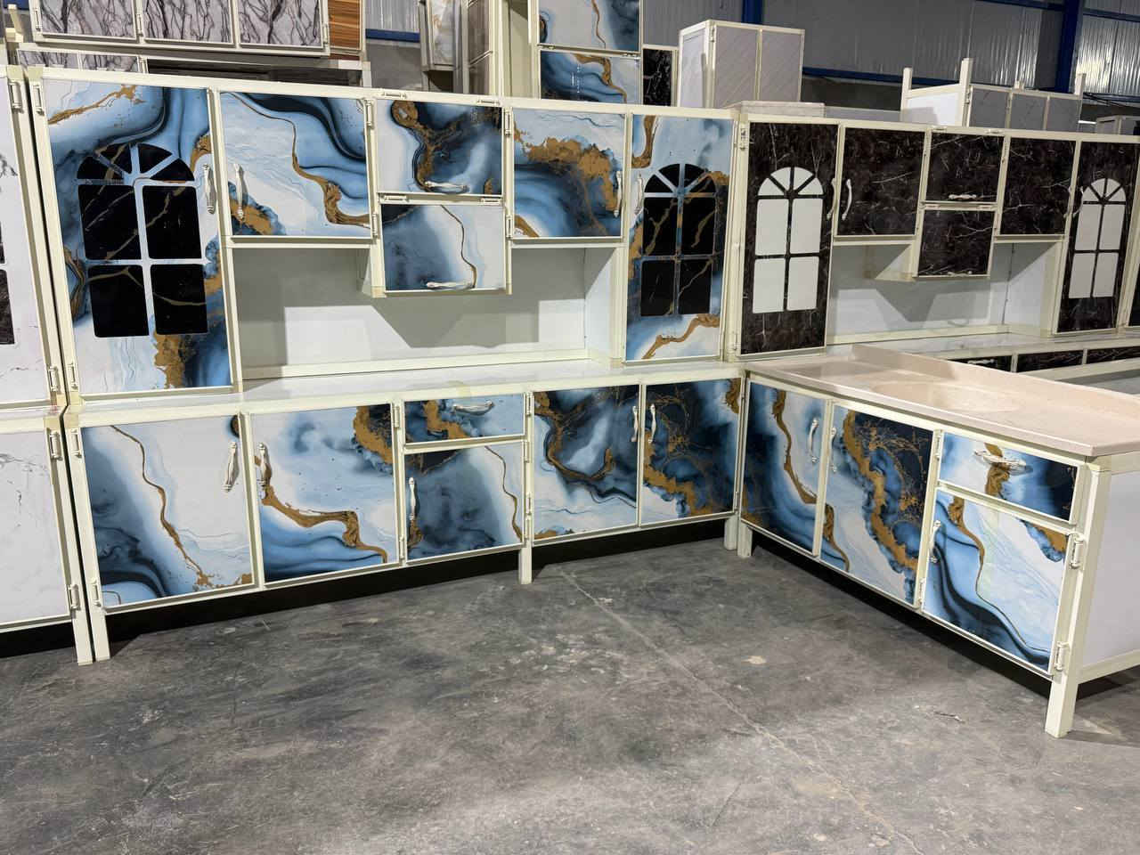 كاونترات المنيوم 
قياس ارضي وملحق مترين ونص 
سنك مرمر متر ونص
السعر 320 الف 💯💯
توصيل داخل بغداد مجاني 🚛
اطراف 15 🚛
يوجد توصيل للمحافظات 🚛


**إذا كنت صاحب هذا الإعلان وتريد حذفه لأي سبب، رجاءا أرسل رسالة إلى الدعم الفني**