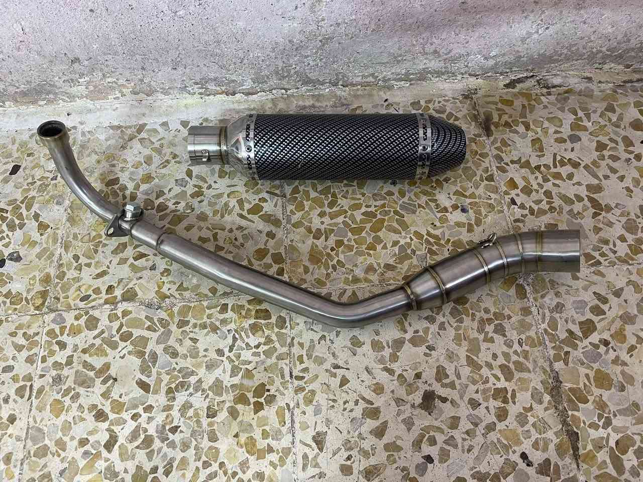 ***********
