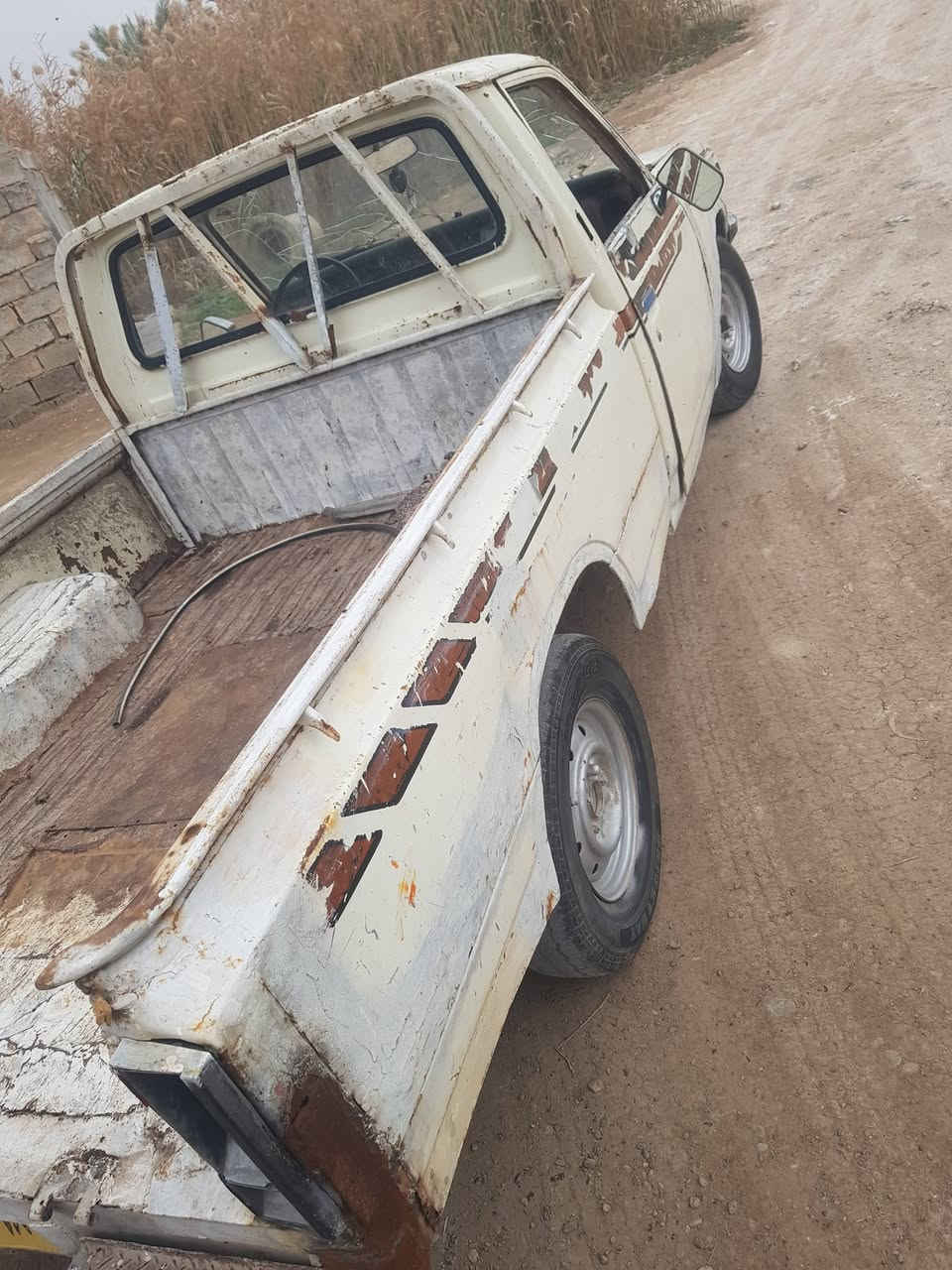 بيكم تيوتا موديل ٧٨ رقم انبار صدامي اورثه كير ومحرك واكسن شاصي مكفول.
السعر ١٣ ورقه وبيها مجال 
اتصال ***********
***********
