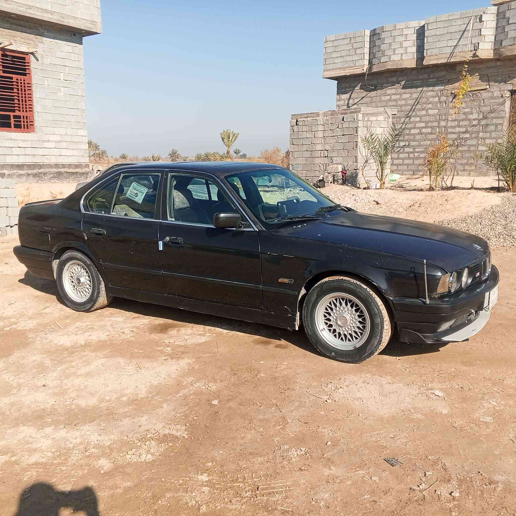 السلام عليكم بي ام 535 موديل 93سنويه ل29 كير محرك خير من الله تبريد شغال رقم صلاح الدين السعر 38وبيها مجال العنوان الانبار
 الكرمه رقم   ***********
