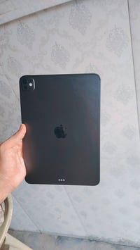 آفون ١١ برو • ٢٥٦ • بطارية ٩٤