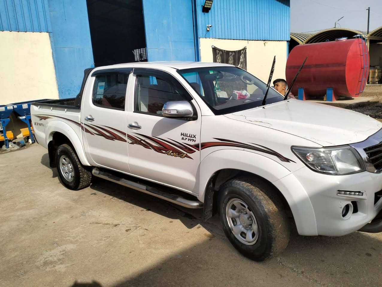 سلام عليكم عندي سياره البيع بيكم موديل2014 رقم.
 اربيل سياره جديده وحلوه عنوان الكوت 
ترهم مروس بكيه 
 الاستفسار ***********
