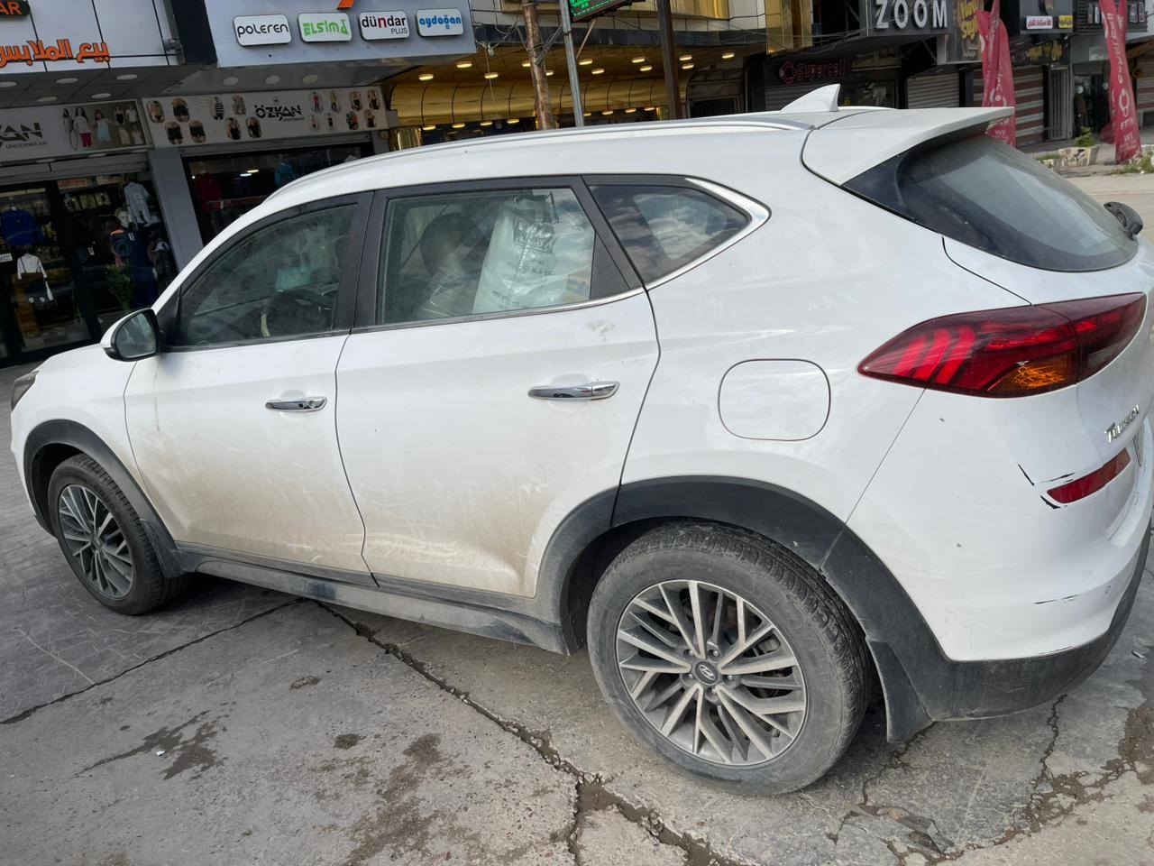 السلام عليكم توسان 2020 خليجي لون ابيض بيها طخطخات بسيطه صبخ خشم الجاملغ الخلفي وبيها مواصفات هواي بعد السعر 190 وبيها مجال بسيط مكان بغداد السيدية ***********
