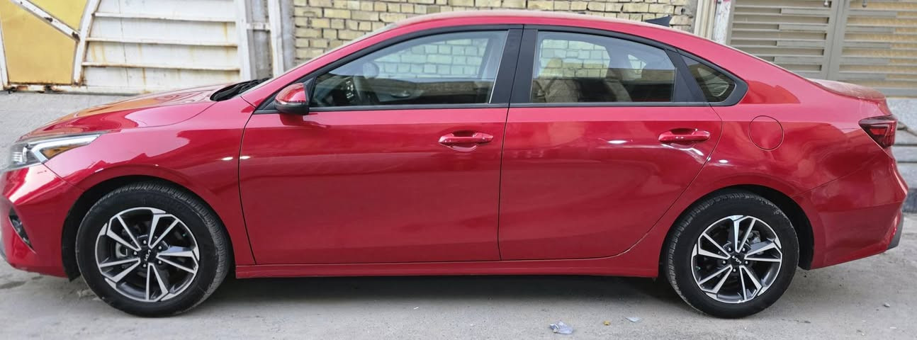 سلام عليكم ‏ 
كيا فورتي 2024 وارد امريكي 🇺🇸ضرر واضح البنيد +جاملخ الأيمن تبديل+ طخه كد اصبعين بالدوسه ايمن فقط. 
محرك كير كلشي كفاله عدا الحادث المذكور☝️
(ايرباك استيرن+دشبول+برده طاك )
 
(( ابيع على الفحص وين يعجبك افحص 👍))
رقم (بغداد) جديد هزه فحص سنويه جديده

محرك 2000 Doch دوش
رادارات جانبيه تحديد النقطه العمياء ⚠️
رادار خلفي تنبيه عند الرجوع‼️
رادار امامي ❗️❌
تحديد مسار/ سياقه ذاتيه 
اوتو بريك /توقف ذاتي عند الاقتراب ⛔️
اشاره بل مرايه 💡
كامره دوراه 📷
شاشه كبيره تدعم 📲Android Auto/car play
خرائط Gps 📌
فول تحكمات ستيرن 
3 انظمة قياده Sport/Normal/Smart
كروز مثبت سرعه 
ويل كب كروم 
حساس اطارات 
شاشة ظبط واعطال بل دشبول 
منافذ Usp/ Aux/ 12V
4 دسك/ مانع انزلاق/Abs
السياره جديده وجاهزه بدون اي نقص للبيع رايدها (160) العنوان بغداد/حي جميله/شارع خير الله وشكرا اتصال هذا رقمي ***********متوفر واتس اب/محمد مندلاوي
