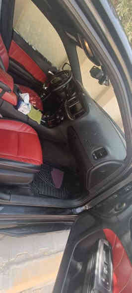 السلام عليكم 
جارجر موديل 16
5700
حادث فقط قطعه وحدة محدث بجم 21
***********مكلف بنشر فقط
190
