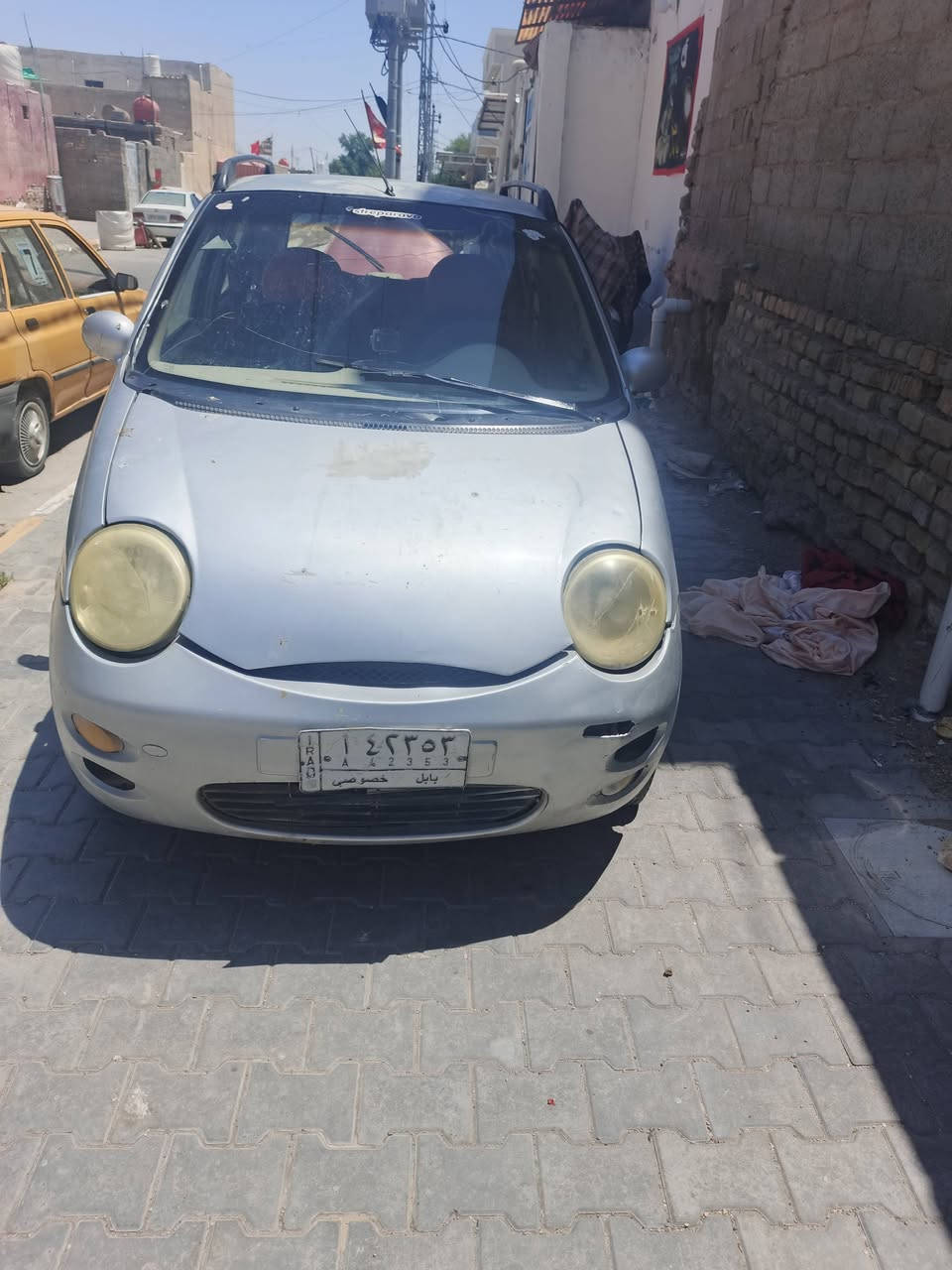 السلام عليكم سياره للبيع شغاله كل نقص مابيها السعر 3 ملايين ونص ***********
