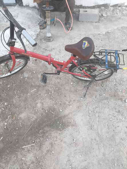 بايسكلات للبيع البيض حجم26سعره40و الحمر حجم20سعره50
الرقم ***********
