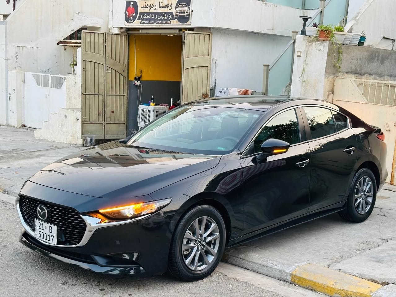 Mazda 3 2025 
مازدای 3 مۆدیل 2025
مەکینە 2.5 بێ تۆربۆ بێ دەبڵ ئەکسل 
بۆنیتی بۆیاخە 
سەیارەکە بە ناوەی خۆماوەیە سەنەوەی تا ٢٠٣١ تازەیە هەموو گیانی بەشەرت 5000Mi رۆشتووە 
سعری/137$ 
*********** Singapore
