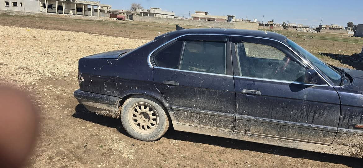 535BWM
محرك 530 كير عادي محرك فل رقم نينوى أنكليزي بأسمي محرك وكير شرط 
مكاني ربيعة العسر 45 وبه مجال 
***********
