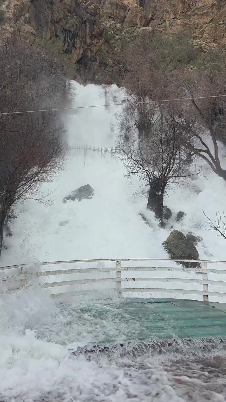 مروان الدلیل السیاحي *********** 
اکبر شلال عیراق
