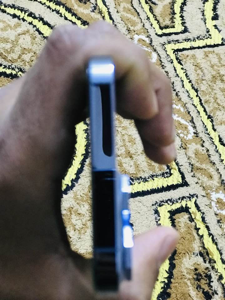 سلام عليكم 13برو ماكس جهاز مكفول من كل عيب أمريكي بطارية 95مرفوعه جهاز مكفول من اي خلل او فتح وتر بروف للبيع او مراوس بS24 ألترا ***********
