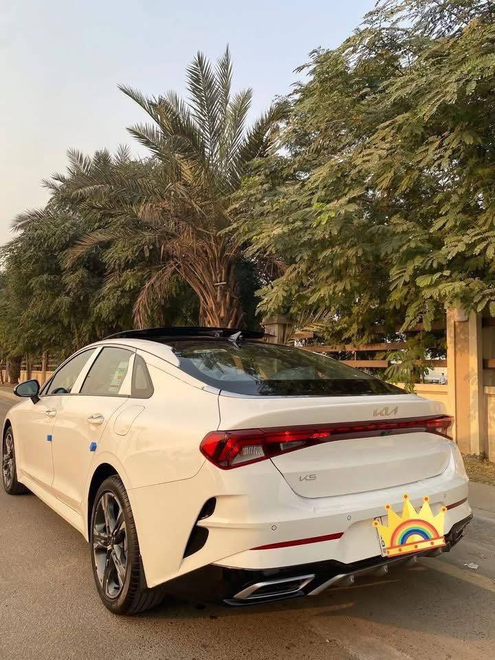 السلام عليكم للبيع k5 2023 خليجي بيها ملاحظات بسيطه 
 ماشيه 20000km مكان السياره بغداد الرصافه السعر 180
 ورقه وبيه مجال خابر وتدلل للاتصال 
***********
