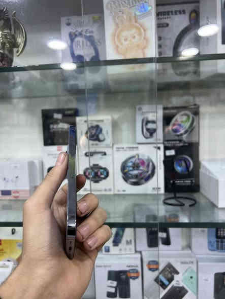 السلام عليكم أيفون 13برو برو نقال نظيف ‎%‎90بطاريه96ذاكره 256للاتواصل ***********
