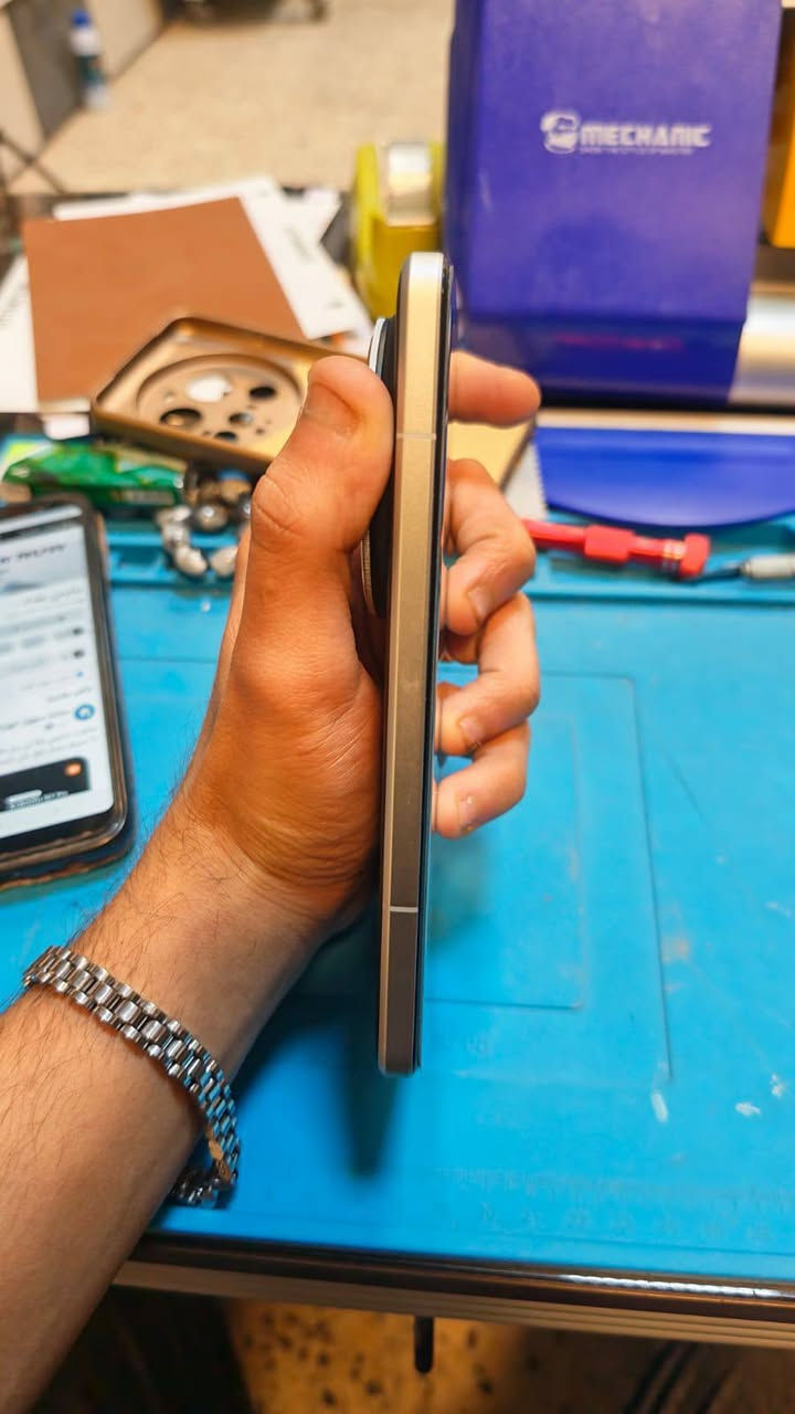 السلام عليكم  ..  شاومي  15 الترا نسخة صينية نظافة مية بالمية مع كافة ملحقاته للبيع( *********** )
