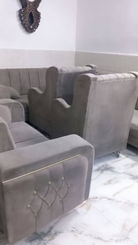 ١٠مقاعد • نضيف • مساحات ضيقة