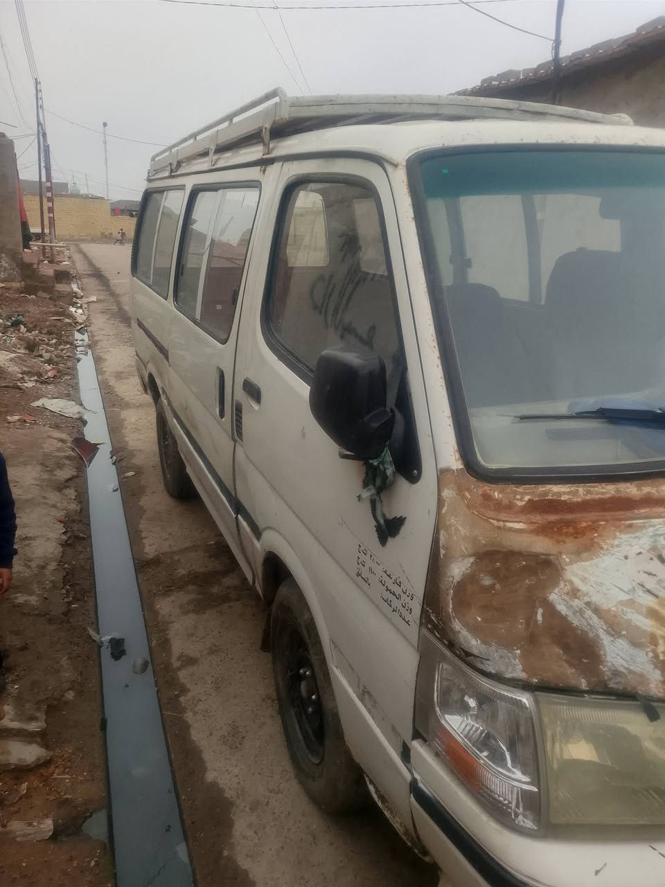 السلام عليكم فتون اللبيع موديل 2006 سياره بدون تحويل ابيع كوم حديد سياره شغاله ابيع  أهل موجود سعر 20 مكان بغداد العبيدي رقم الهاتف ***********
