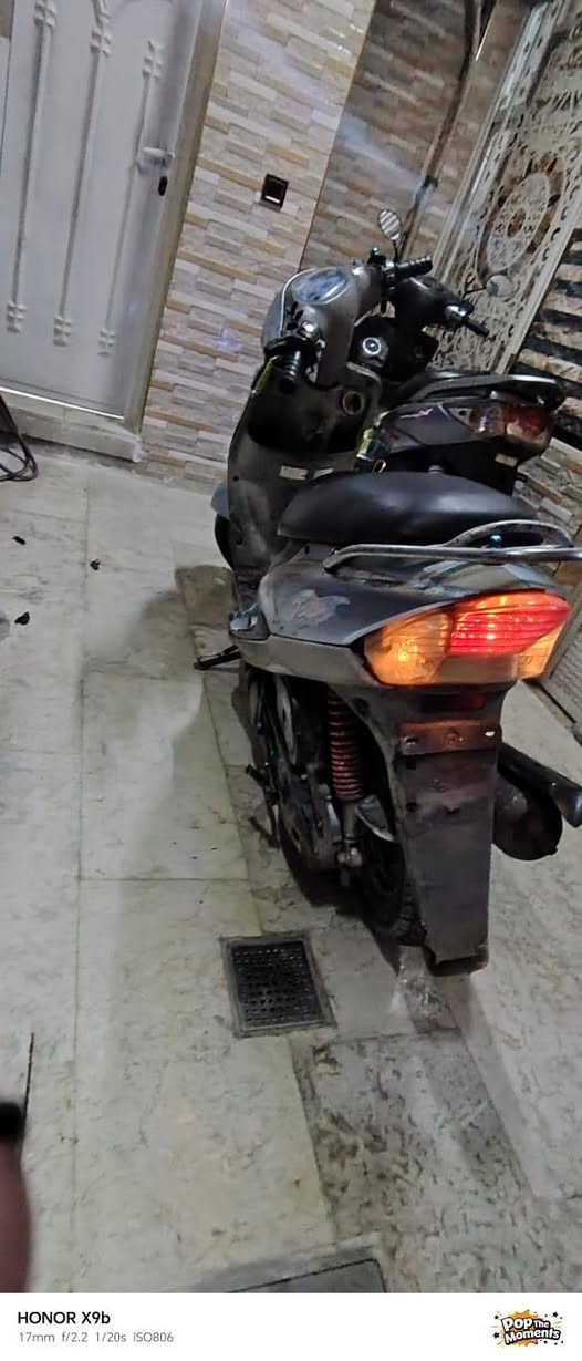 سلام عليكم دراجه للبيع ماكس منغولي دراجه شغل سعر 550 وبيها مجال قليل مكان بغداد الاسكان رقم ***********
